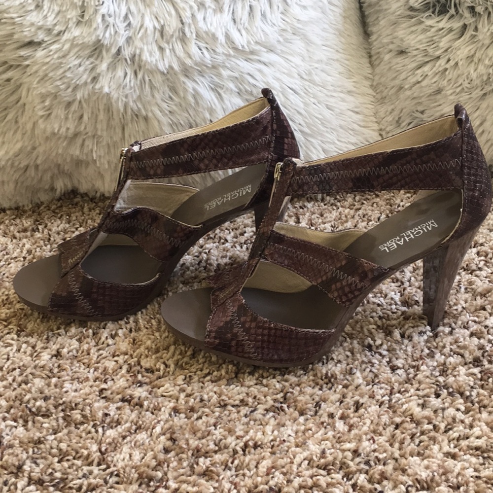 Michael Kors “Alligator” heels